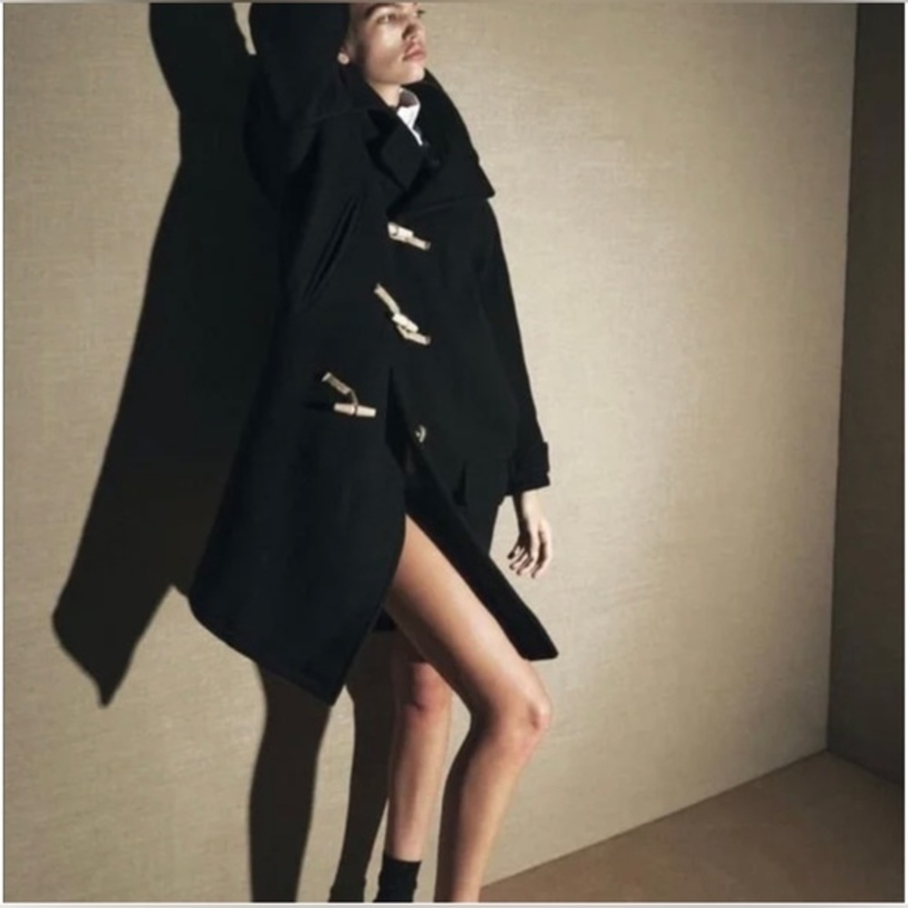 Zara Wool Toggle Coat ZW
Limited Edition